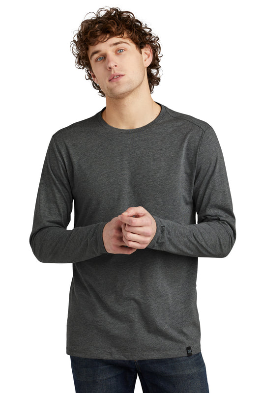 New Era Heritage Blend Long Sleeve Crew Tee. NEA102
