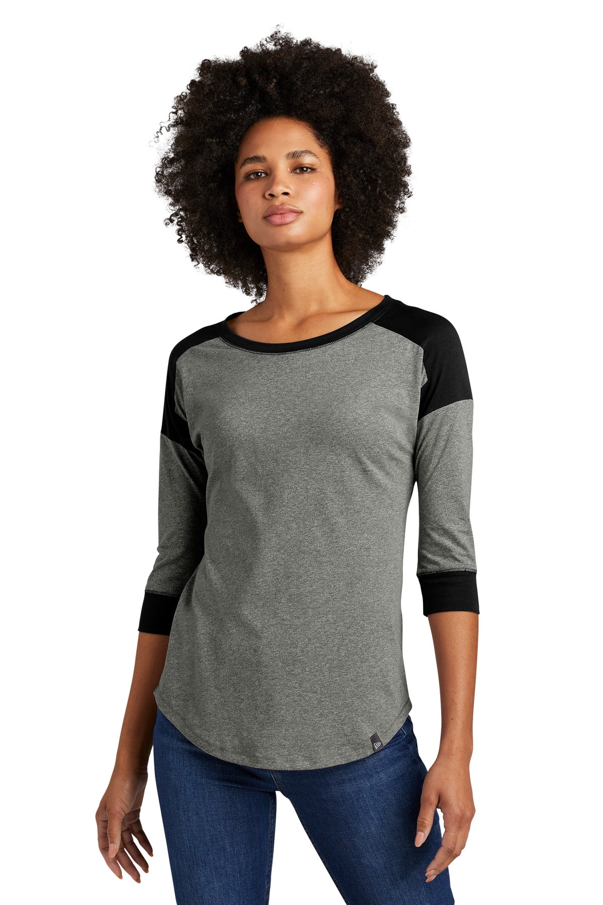 New Era  Women's Heritage Blend 3/4-Sleeve Baseball Raglan Tee. LNEA104