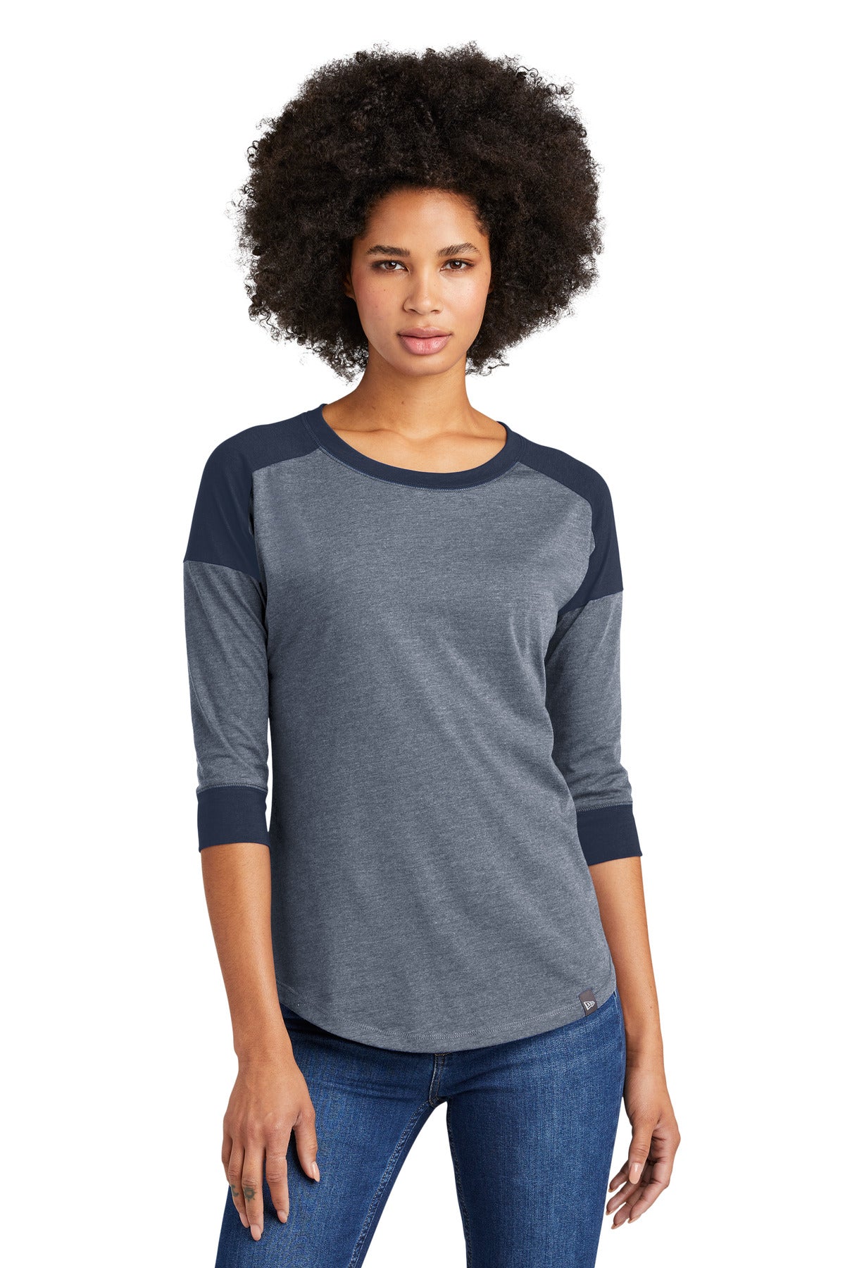 New Era  Women's Heritage Blend 3/4-Sleeve Baseball Raglan Tee. LNEA104